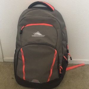 Selling this high sierra backpack
